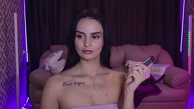 MilaaSweety: онлайн-секс-чат