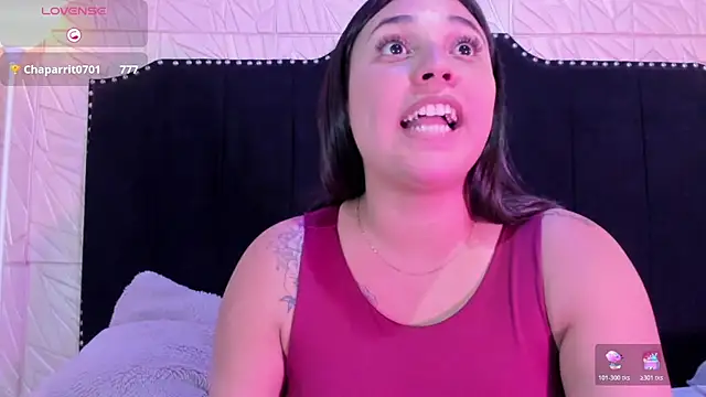 دردشة LizzRouse الجنسية المباشرة