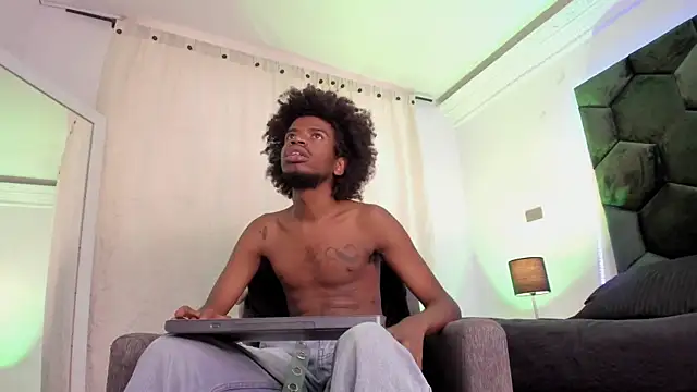Czat XXX na żywo – AllexJacob