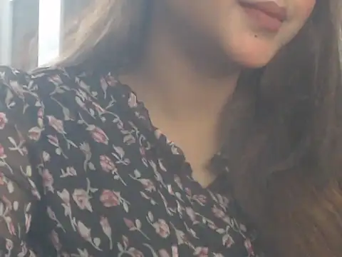 Chatroom XXX en direct de NancyRuvi