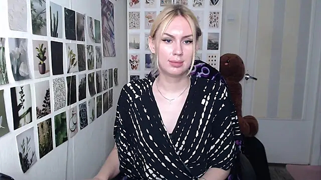 CapriScorpion Live XXX Chat
