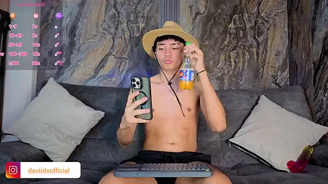 XXX chat uživo modela Daviid_laidd