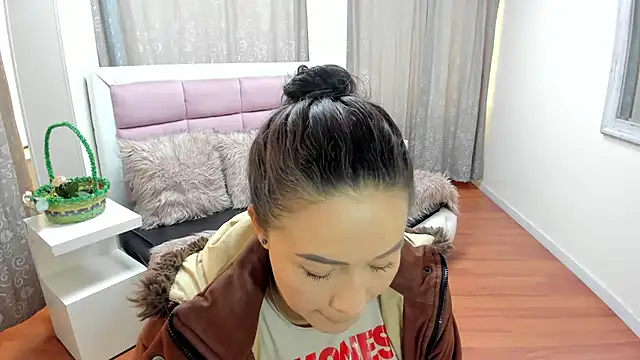 Chat +18 de gaby_trent ao vivo