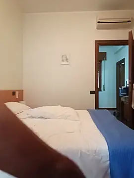 TotalFine Webcam show