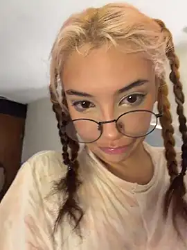 lamichigrr's Live XXX Chat