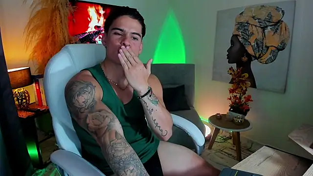 XXX chat uživo modela Matias_Murrier