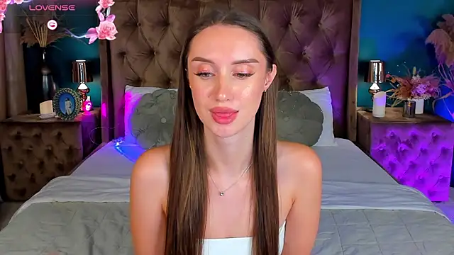 Chat +18 de ToriSonn ao vivo