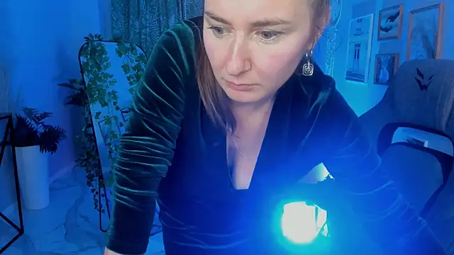 Golden_Dragon live XXX chat