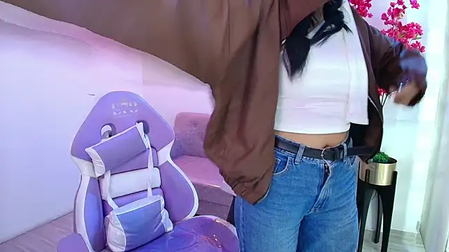 Rainy_doll's Live XXX Chat