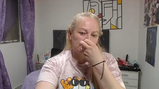 Chat XXX Live emperabigbootybigass