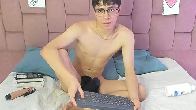 Онлайн чат XXX ThomasTorress