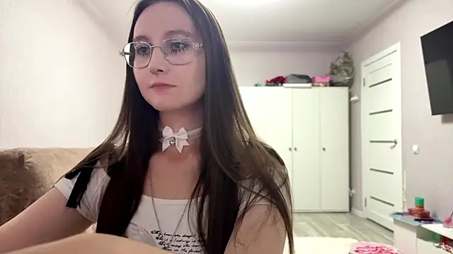 YogaClubEnjoyer – Naživo XXX chat
