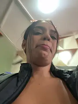 Sara-77 Webcamshow