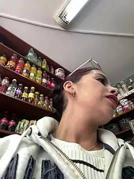 Nathaly_12: онлайн-секс-чат