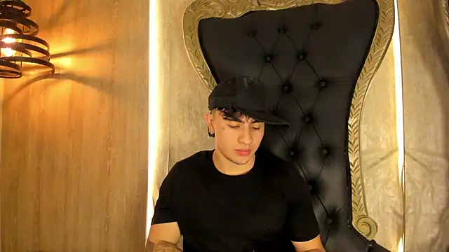 XXX chat uživo modela Zack_Bellmont1