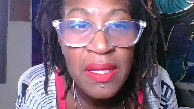 MinnysotaWinter500's Live XXX Chat