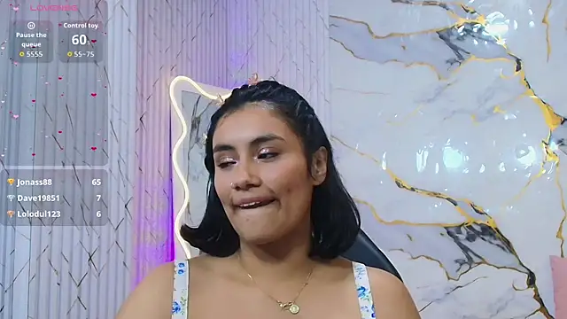 Chat XXX Live PEACHY_TAY