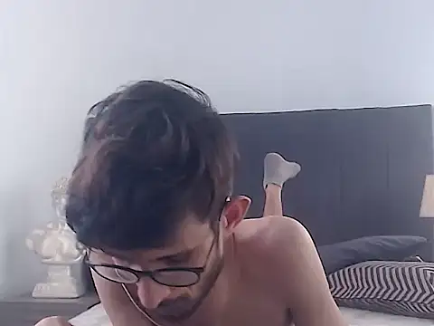 sasuke_bigcock élő XXX-chatje