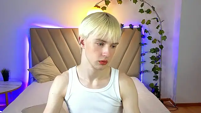 XXX chat uživo modela RonteCharlize