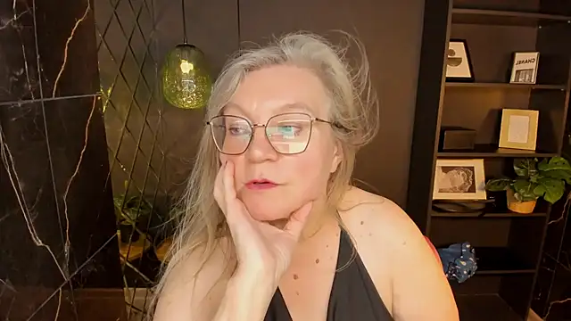 NataliMellow live XXX chat