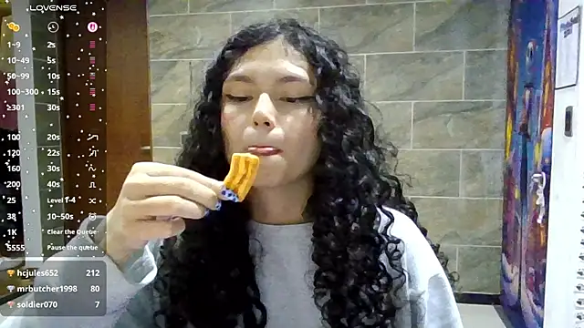 Diamond_Curls live XXX chat