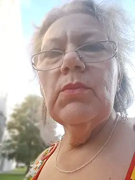 צ'אט XXX בשידור חי של Snezhana
