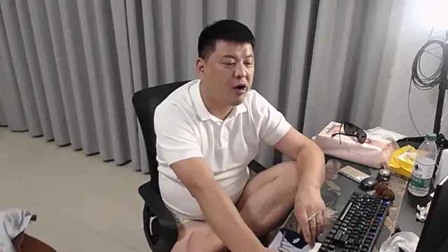 zhang1118 Obrolan Langsung XXX