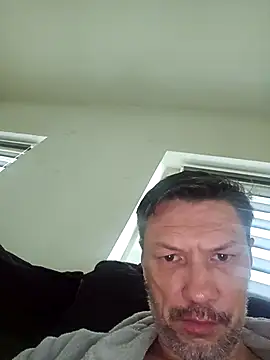 Chat +18 de tomek84 ao vivo