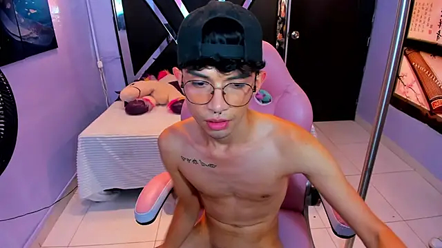 Chat XXX en directo de LiamHeatx