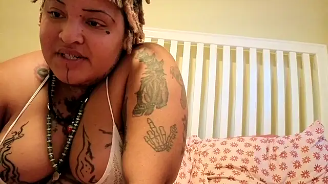 Chat XXX ao vivo de succubussy666