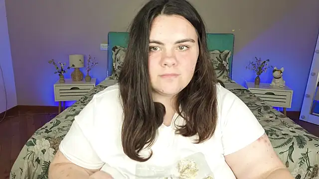 Ukr_Lena Adlı Modelin Canlı XXX Sohbeti