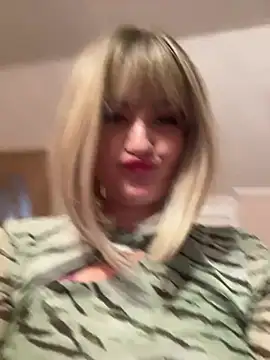 Živý XXX chat LunaFoxs
