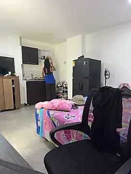 violeta365 élő XXX-chatje
