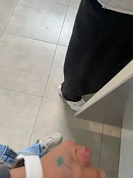 Thiago_Jones1 Adlı Modelin Canlı XXX Sohbeti