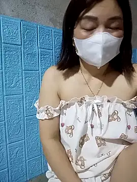 babylinhhot élő XXX-chatje