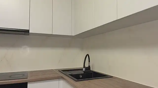 Carolini_i Adlı Modelin Canlı XXX Sohbeti