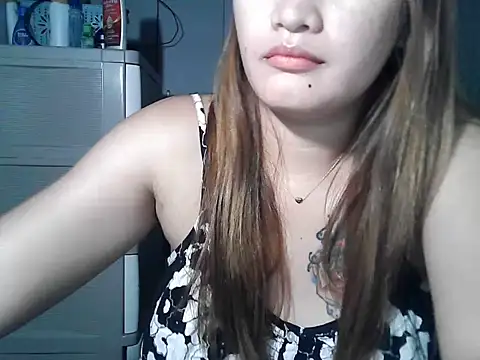 SultryYhang's Live XXX Chat