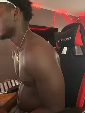 Festivitiesking1 Live XXX-chat
