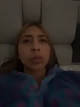 Ameellie Adlı Modelin Canlı XXX Sohbeti