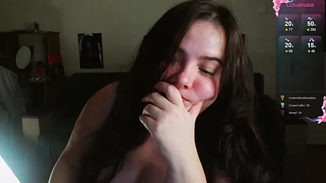 Chat XXX en directo de EmillyBones