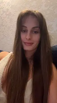 Cartier_G Adlı Modelin Canlı XXX Sohbeti