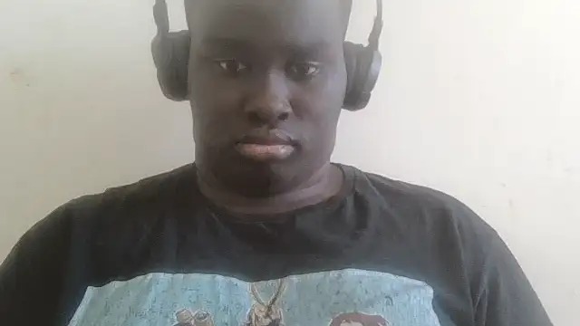 Chat XXX en directo de KIngAtlasMensah