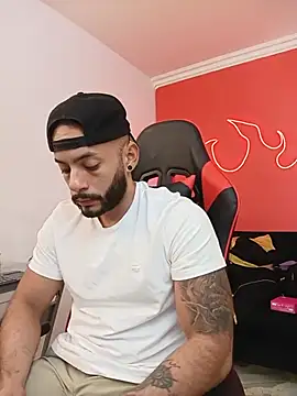 Mike_savage3 Chat XXX live