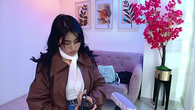 Rainy_dolln Live XXX chat