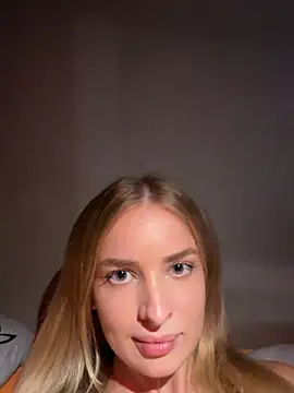 EvieEvans Chat XXX in diretta