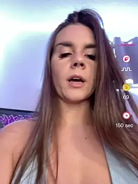 Онлайн чат XXX MaggyMayI