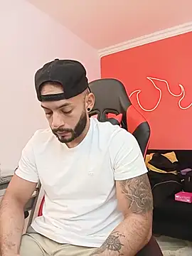 Chatroom XXX en direct de Mike_savage3