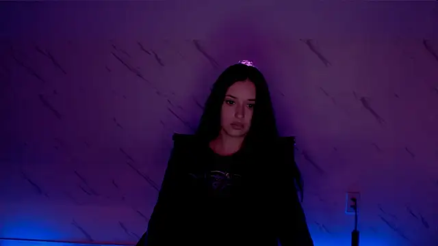 AlisaLink Adlı Modelin Canlı XXX Sohbeti