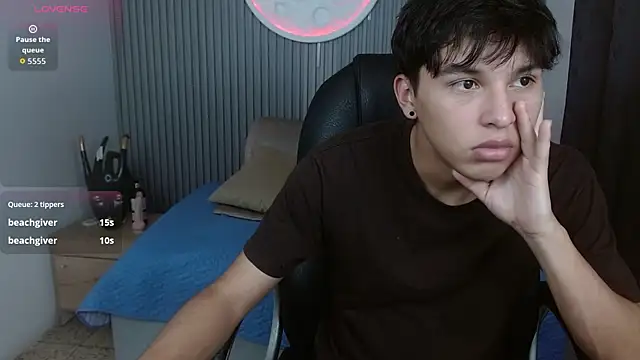 Chat XXX Live StiwenTwink