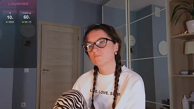 GoldenCrystall XXX чат на живо